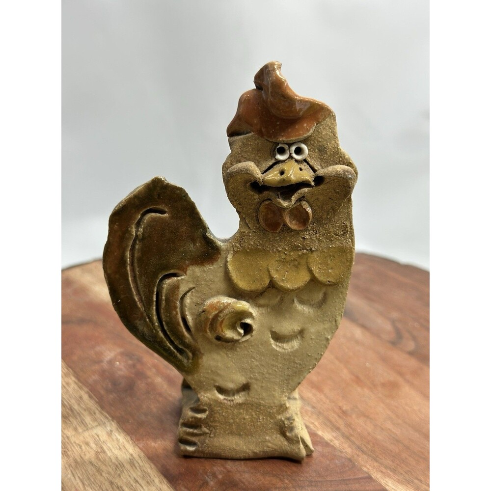 Max Hindt Signed Whimsical Studio Art Pottery Chicken NW Artist